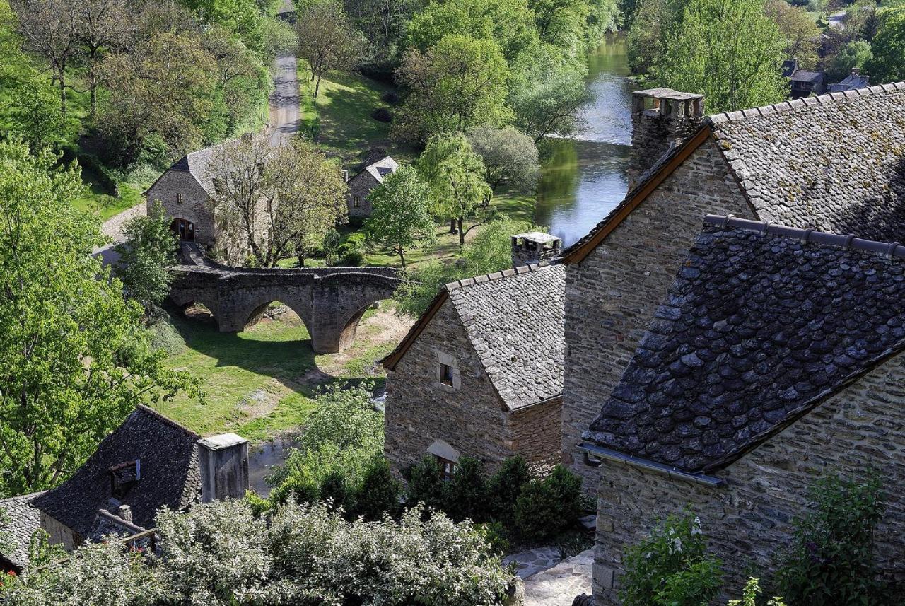 Gite De La Cascade Salles-la-Source Zewnętrze zdjęcie